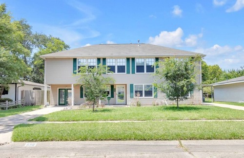 Texas City House | Private Bedroom w/Pool Access # 3