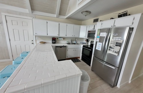 Silver Cay House | Private Boat Ramp - Free use of Kayaks - Crab - Fish, all at your front door.