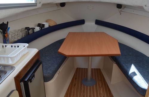 Digoin Apartment | Private Boat Stay in Charming Burgundy Town for 2