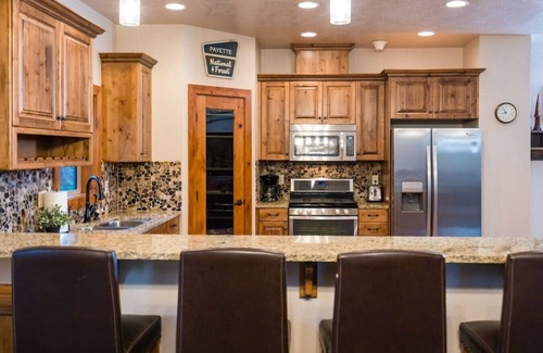 Tamarack Resort Cabin | Private Cabin at the Foot of West Mountain- Hot Tub