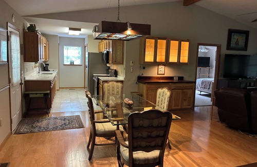 Young Harris House | Private COMFY SECLUDED MOUNTAIN HOME surrounded by trees & views of nature.