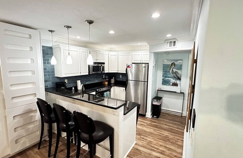 Belle Vista Condo | Private condo just steps to St. Pete Beach. NO Resort fees & free parking