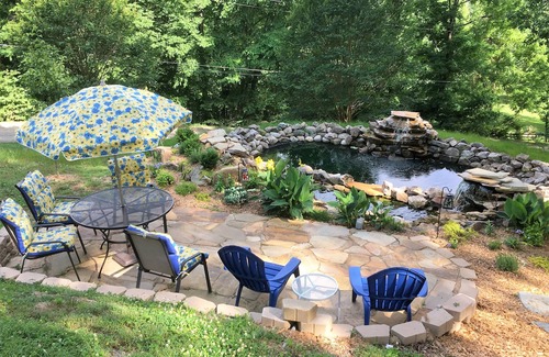Goodlettsville Apartment | Private country hillside setting surrounded by trees, birds, wildlife pond/falls