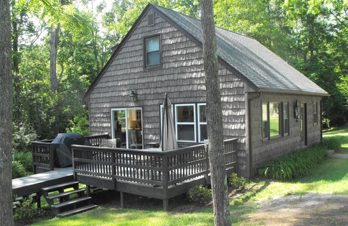 Charles City Cottage | Private Country Retreat with Swimming Pool
