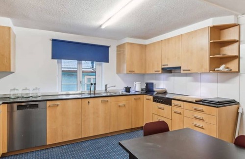 Dietikon District Apartment | Private cozy double bedroom in shared House