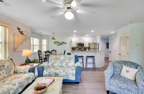 St. James Apartment | Private Deck and Pool Access Southport Resort Condo