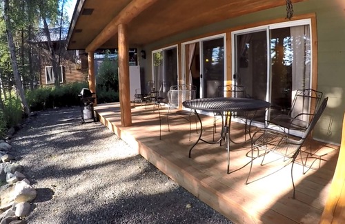 Kasilof House | Private Dock at The Drift Boat Pass – Perfect for Fishing, Fun & River Views!