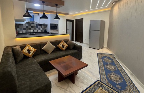 Al-Manasrah Ski Chalet | Private Chalet with Relaxing Outdoor Area