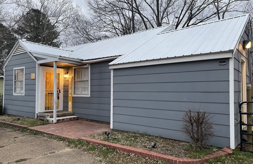 Tougaloo House | Private Entire Home 3BR/1BTH