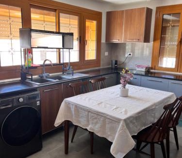 Raoued House | Private floor of a villa - 10 min to airport