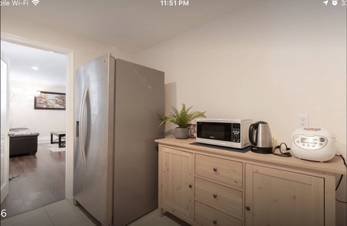 Santa Ana House | Private Guest house close to Disneyland & Little Saigon Mall