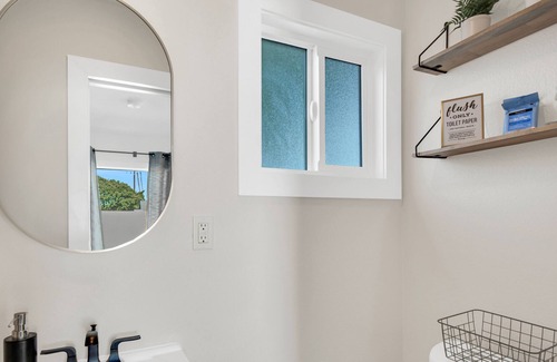 Westminster Apartment | Private Guest House w POOL & HOT TUB - 1 Bd 1 Ba