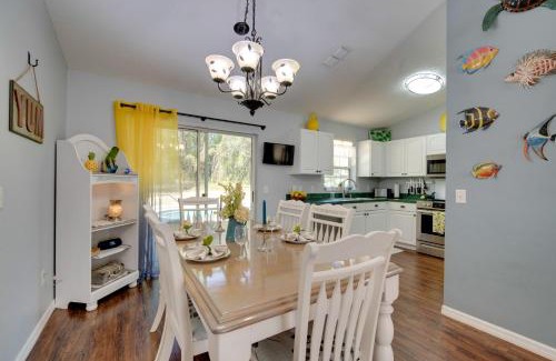Homosassa House | Private Heated Pool Sunny Homosassa Stay!