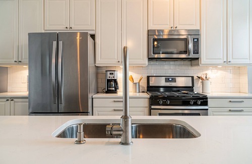 West Town House | Private Historic Coach House Wicker Park