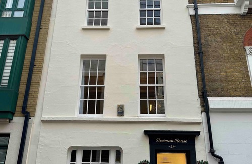 London City Centre House | Private Historic Townhouse. Incredible Central Location by Covent Garden