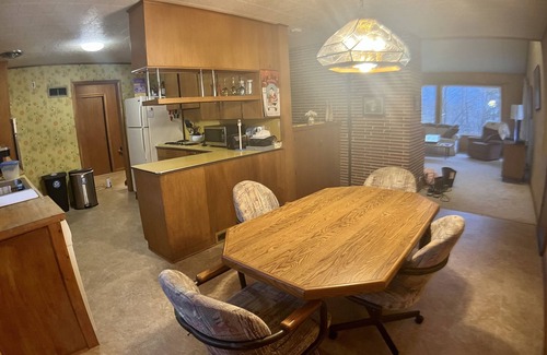 Richland Center House | Private Home Close to Town and Nature Preserve