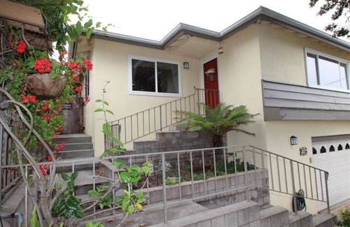 San Onofre House | Private home in quiet neighborhood near the beach.
