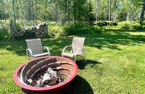 Grand Marais House | Private Home on 10 Acres of Wilderness. 15 min to Lutsen. Dog Friendly.