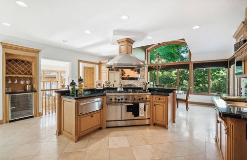 Jordan House | Private Home Retreat - Family-friendly, Spacious Getaway, Close to Attractions