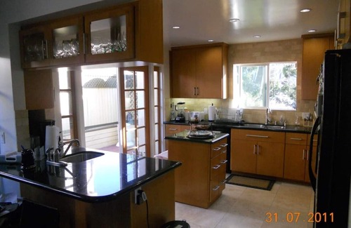 Los Feliz House | Private home w world Class Art Gallery & great spa amenities