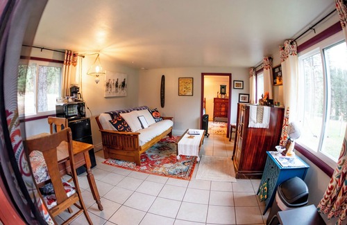 Garden Valley House | Private Hot Spring, No Shared Spaces, Perfect for Couples, 1 Hour North of Boise