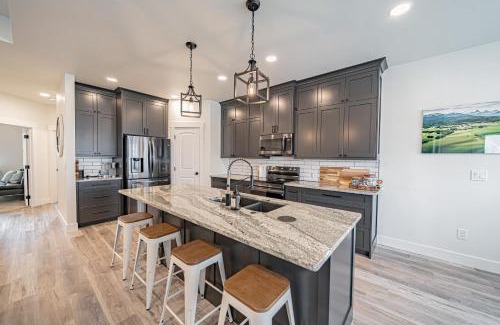 Ashton House | Private Hot Tub and Deck Teton Valley Getaway