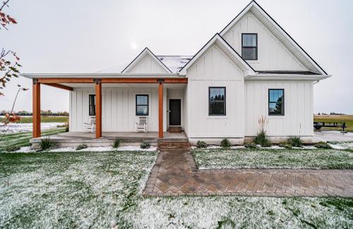 Ashton House | Private Hot Tub and Deck Teton Valley Getaway