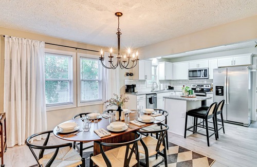 Terry Sanford House | Private Hot Tub & Cold Plunge: Fayetteville Gem!