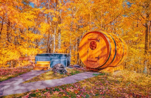 Fiddler Lake Resort Ski Chalet | Private Hot Tub/Sauna/Indoor Pool/Nyctale