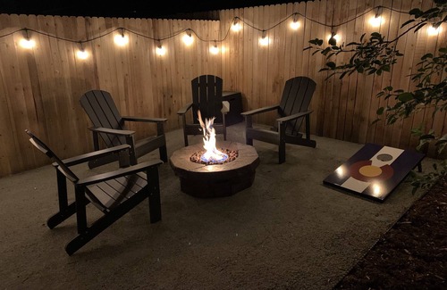 Harvey Park South House | PRIVATE HOT TUB! Stunning updated downstairs home- Amazing Location