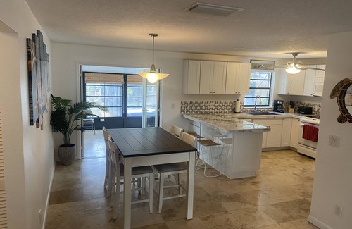 Port Orange House | Private House w/HEATED Pool and 4 Passes to the Daytona Aquarium & Rainforest!