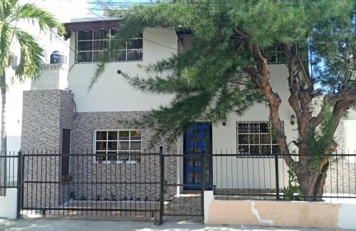 Santo Domingo House | Private House with Pool, AC, BBQ, Fast Wi-Fi, Pet & Family Friendly, Near Colonial Zone, Mirador Sur Park & Ocean, in Santo Domingo