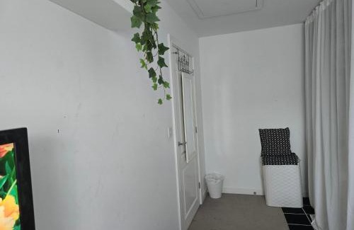 Spencers Wood House | Private kingsize room