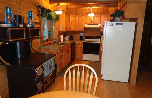 Kettle Falls Cabin | Private Lake with One 3 Bdrm 1 1/2 Bath Log Home. 175 Acres