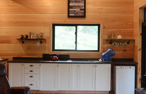Hastings Cabin | Private Lakefront. Completely Off-Grid Cabin for Couples to Unwind