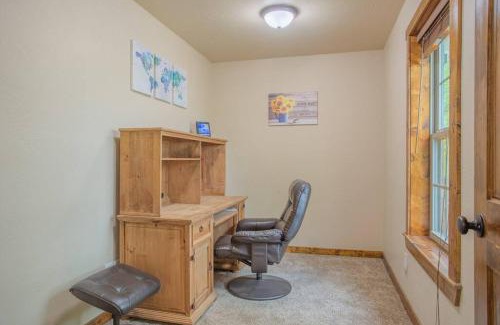 Ardmore House | Private Large Family Retreat Near Lake Murray OK