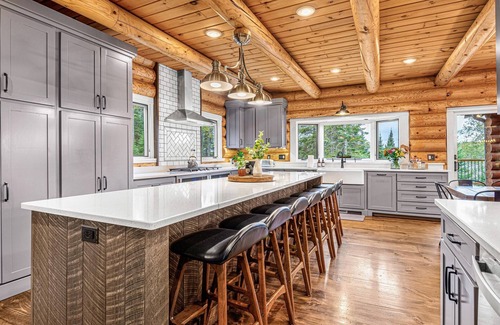 Stone Lake Cabin | Private Lodge 15 Beds/11 Baths Long Lake Sleeps 70