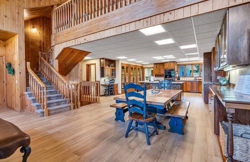 Harrison Cabin | Private Lodge on 4000 Acres!