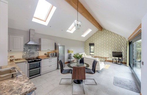 Horton House | Private lodge with countryside views and Hot tub