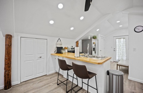 Liberty Condo | Private Loft Studio On Acreage + Near Liberty