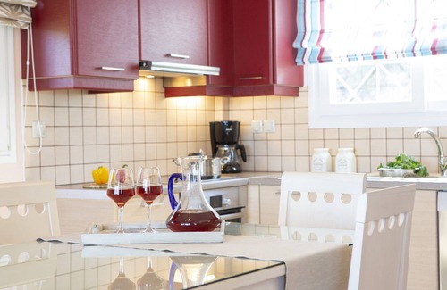 Katouna Villa | Private, luxurius, serene, pool, seaviews, family/pet friendly
