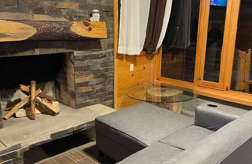 Mazamitla Cabin | Private Luxury Cabin with Home Cinema - Escape to the Mountains of Mazamitla!
