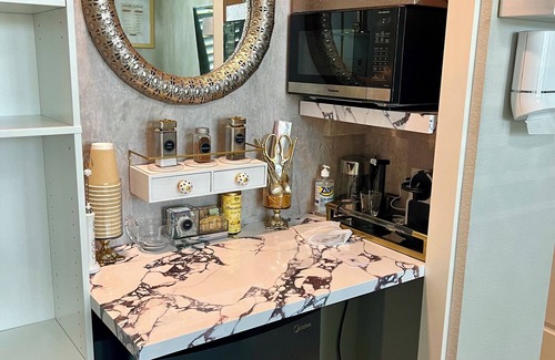 Roseville House | Private luxury KING suite located in a new community. 15 min from Galleria Mall!