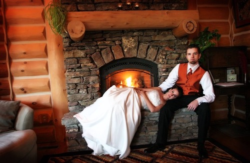 Ferndale Cabin | Private Luxury Log Cabin Getaway w/hot tub 20 minutes west of Little Rock