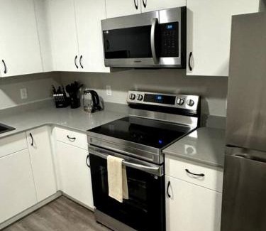 West Edmonton Apartment | Private Luxury Suite Near West Edmonton Mall