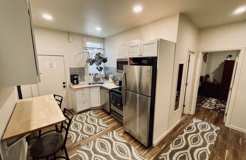 Glenwood Springs Apartment | Private, Main Street, Walking Distance, Heart of Downtown
