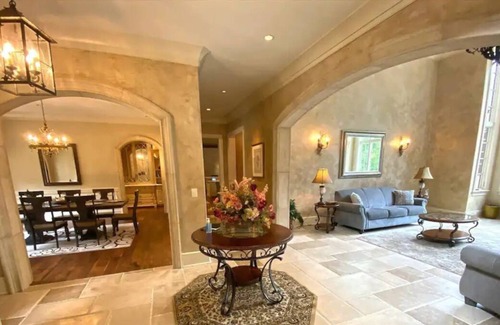 Myers Park House | Private Mansion Estate with all Amenities