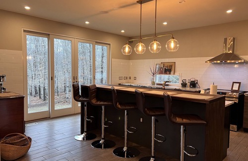Calverton Other | Private Modern Farmhouse on 12 acres, pet-friendly