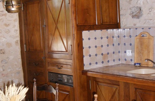 Thenon House | PRIVATE PARK 10ha - PRIVATE SWIMMING POOL 6x12 - 10kms from MONTIGNAC -LASCAUX