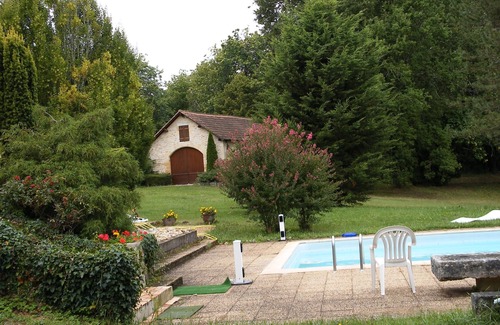 Thenon House | PRIVATE PARK 10ha - PRIVATE SWIMMING POOL 6x12 - 10kms from MONTIGNAC -LASCAUX